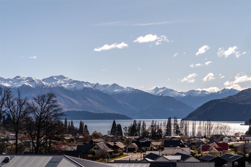 16 Jade Drive, Wanaka - Carousel 1