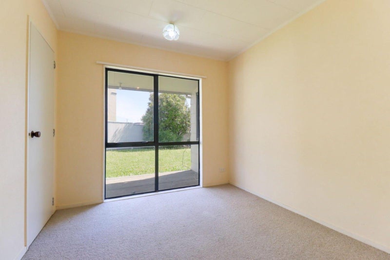 75 Hillcrest Drive, Kelvin Grove, Palmerston North - Carousel 17