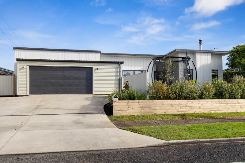 318 Mangorei Road, Merrilands, New Plymouth - Carousel 2