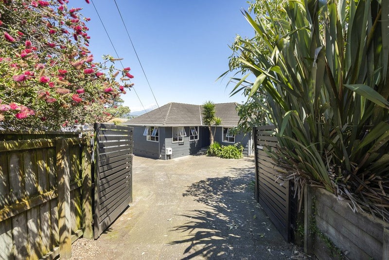 15A Marama Crescent, Spotswood, New Plymouth - Carousel 1