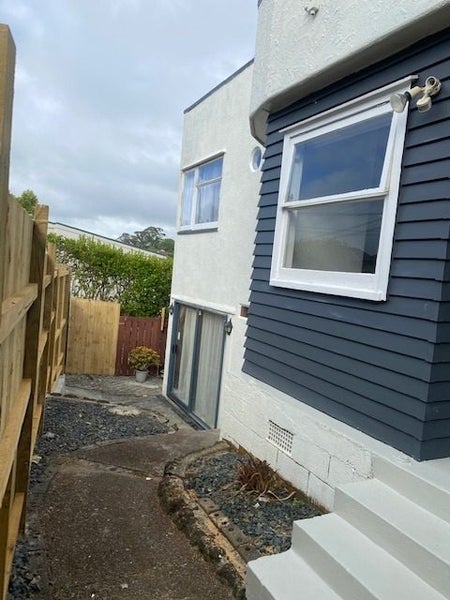 11 Kenmure Avenue, Forrest Hill, Auckland - Carousel 2