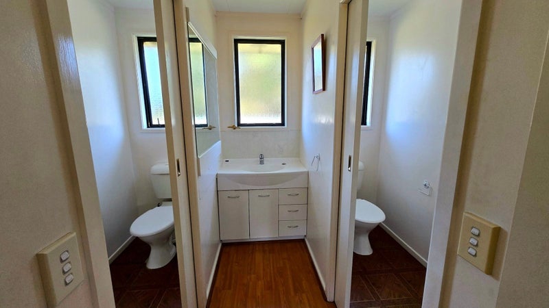 27 Mary Huse Grove, Manor Park, Lower Hutt - Carousel 9