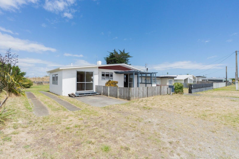 2B Norton Street, Foxton Beach, Foxton - Carousel 1