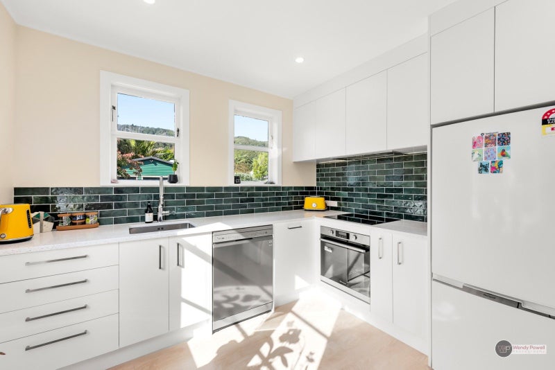 4 Poole Street, Taita, Lower Hutt - Carousel 2