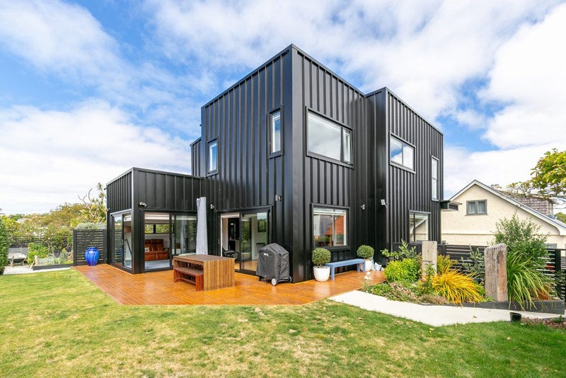 13 Lemnos Avenue, Karori, Wellington - Carousel 1