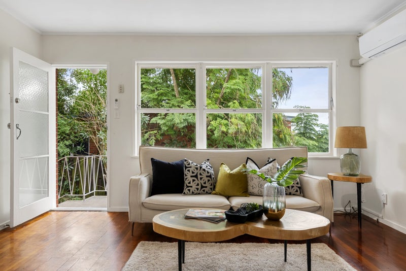 2/35 Simkin Avenue, St Johns, Auckland - Carousel 1