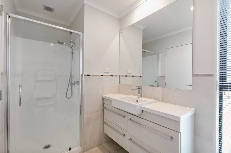 47 Costa Viva Crescent, Karaka, Papakura - Carousel 10
