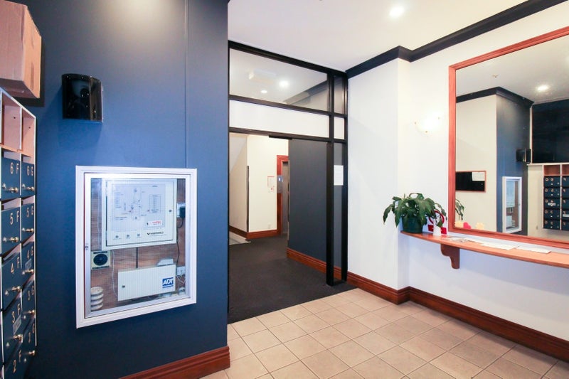 6B/49 Manners Street, Te Aro, Wellington - Carousel 7