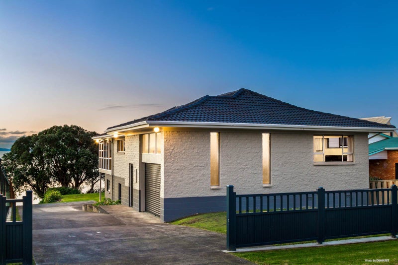 39 Torkar Road, Clarks Beach, Clarks Beach - Carousel 2