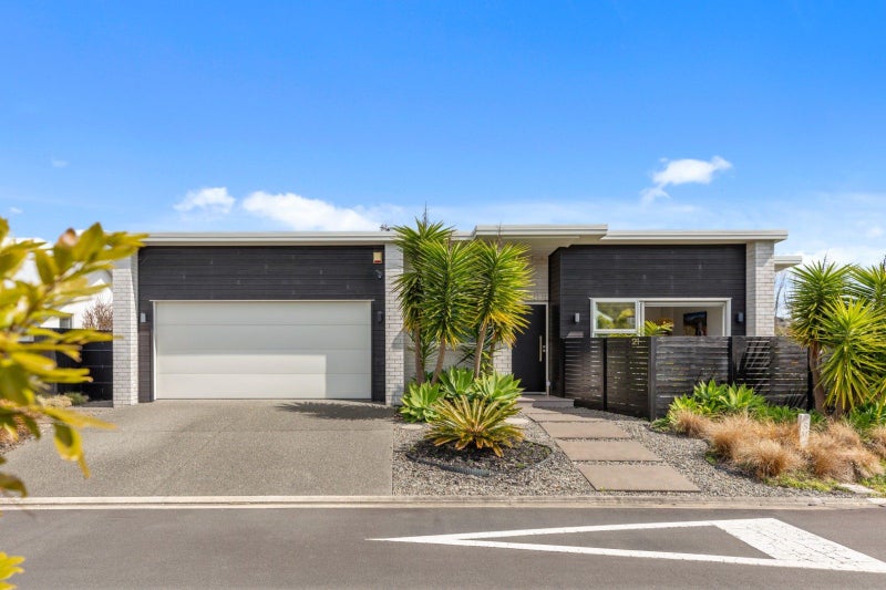 21 Jacob Street, Brookfield, Tauranga - Carousel 1