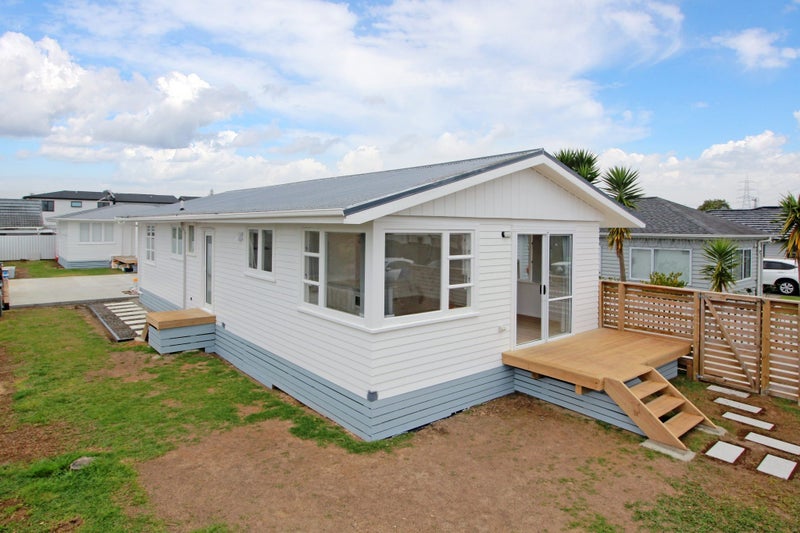11 Deas Place, Otahuhu, Auckland - Carousel 2