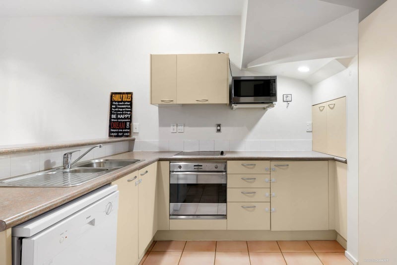 14/270 Sunset Road, Windsor Park, Auckland - Carousel 2