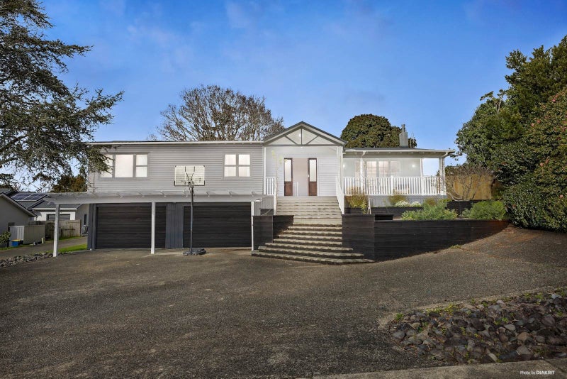 91 Wharf Road, Te Atatu Peninsula, Auckland - Carousel 1