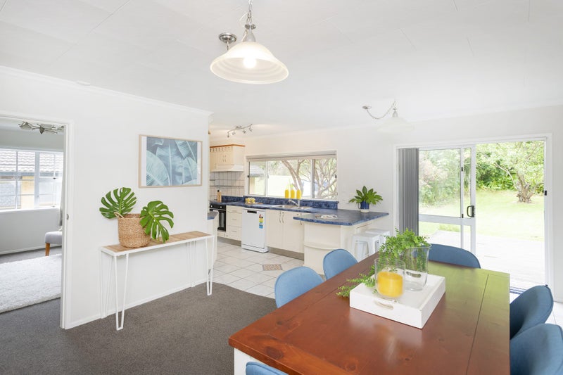 42 Sunvale Crescent, Whataupoko, Gisborne - Carousel 2