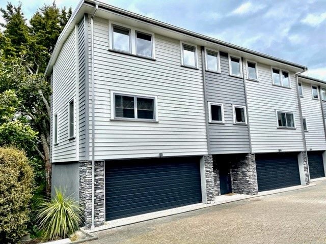 17/13 Kaihu Street, Northcote, Auckland - Carousel 2