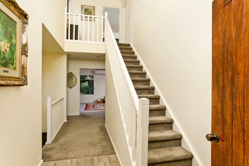 1 Bush View Lane, Northcote Point, Auckland - Carousel 30