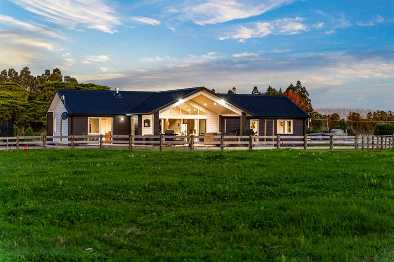 200 Pyle Road, RUAKAKA, WHANGAREI - Carousel 1