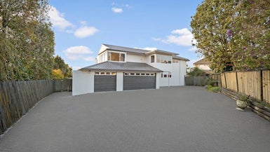 7 Ayrshire Place, Somerville, Manukau - Carousel 1