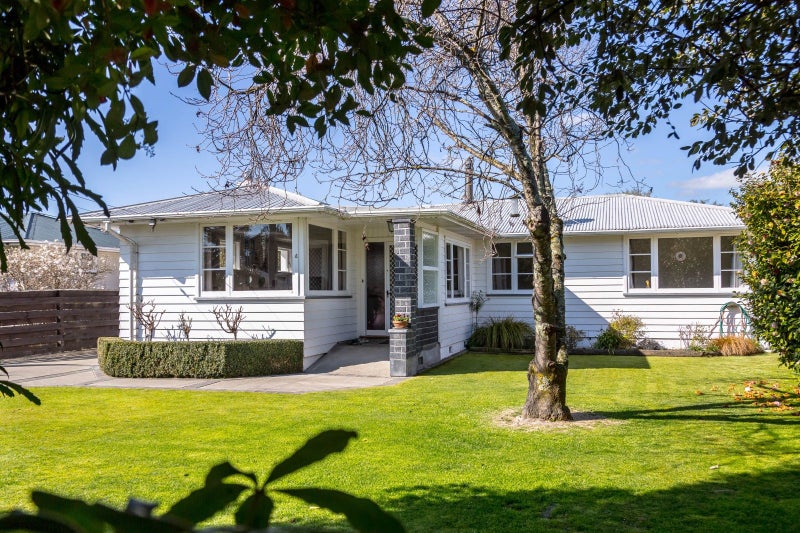 4 Madden Place, Solway, Masterton - Carousel 1