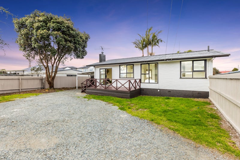 1/25 Von Sturmer Street, Mangere East, Auckland - Carousel 2