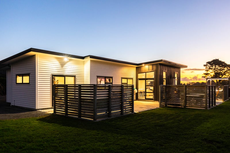 6B Ivy Lane, Ohau, Levin - Carousel 1