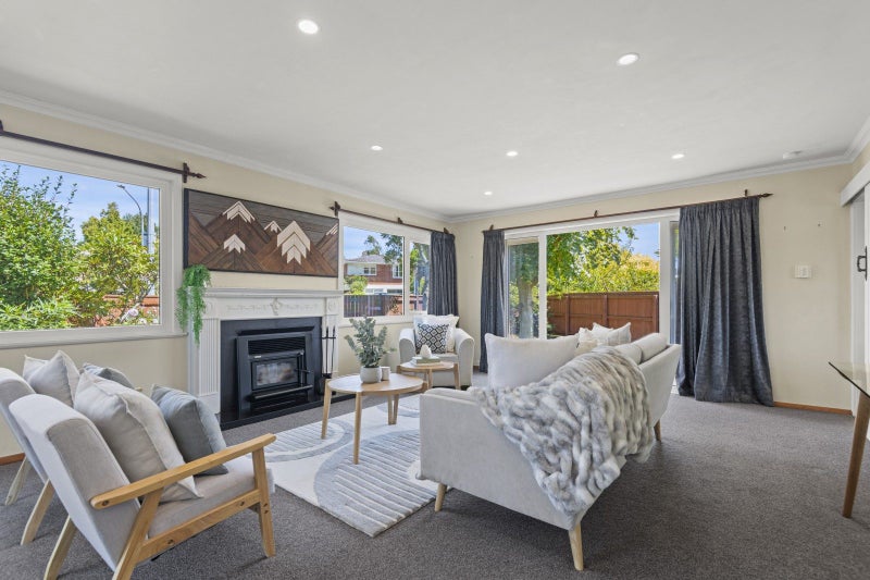 1 Athlone Place, Hokowhitu, Palmerston North - Carousel 2