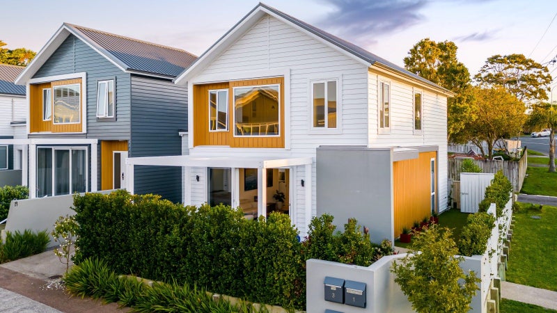 1 The Bays Rise, Murrays Bay, Auckland - Carousel 1