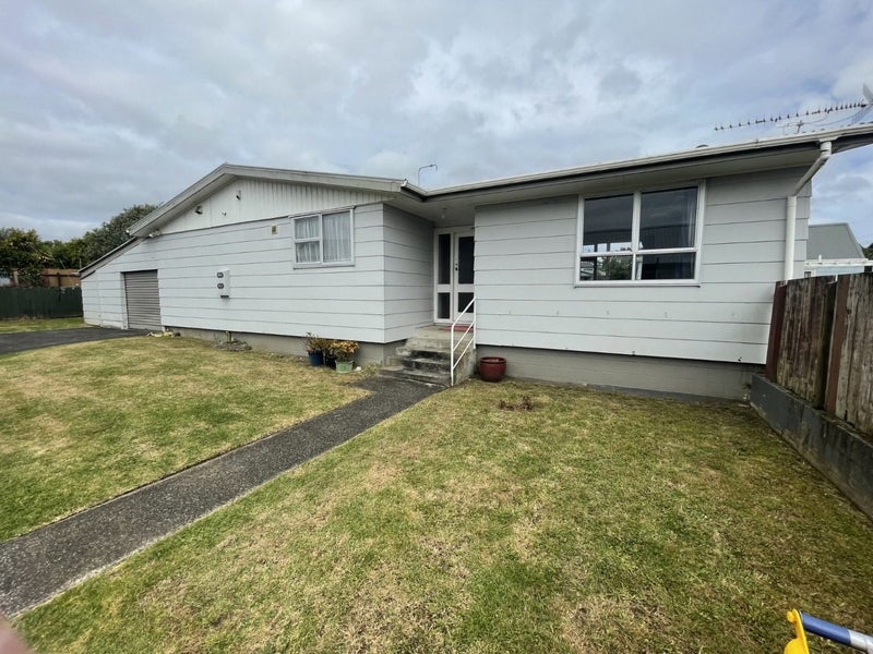 15 Afton Place, Ranui, Auckland - Carousel 1