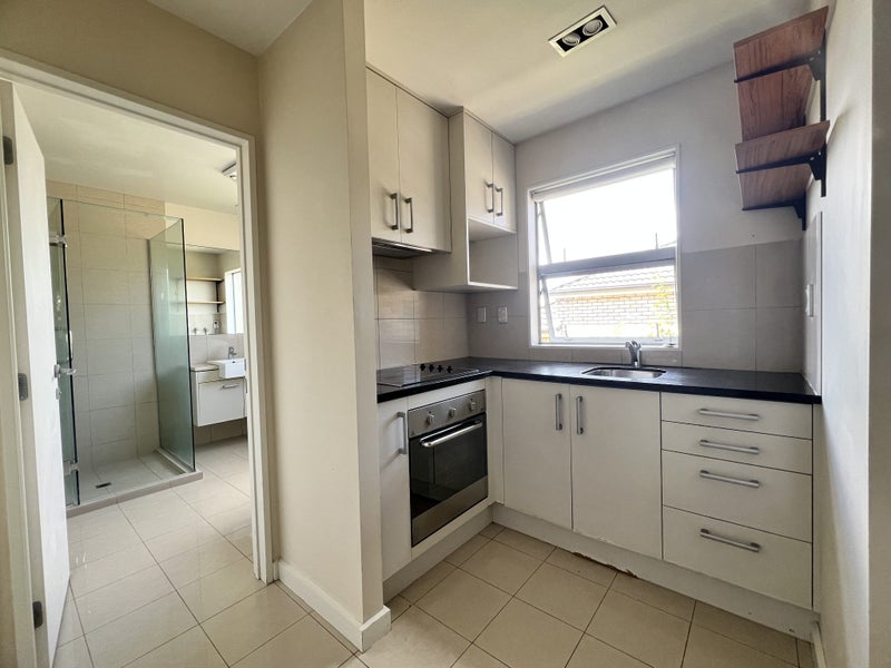 77 Fairview Avenue, Fairview Heights, Auckland - Carousel 2