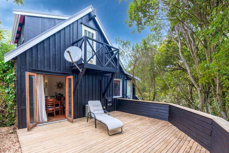 27 Frank Street, Oneroa, Waiheke Island - Carousel 1