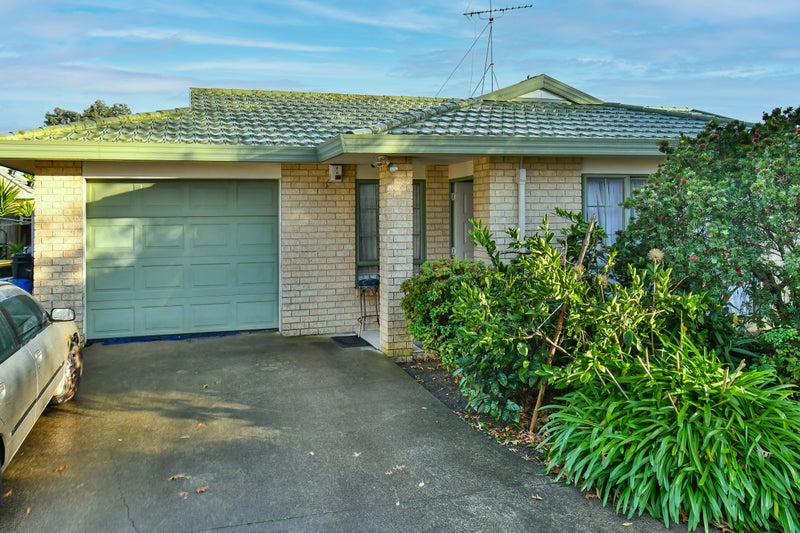 53 Gadsby Road, Favona, Auckland - Carousel 1