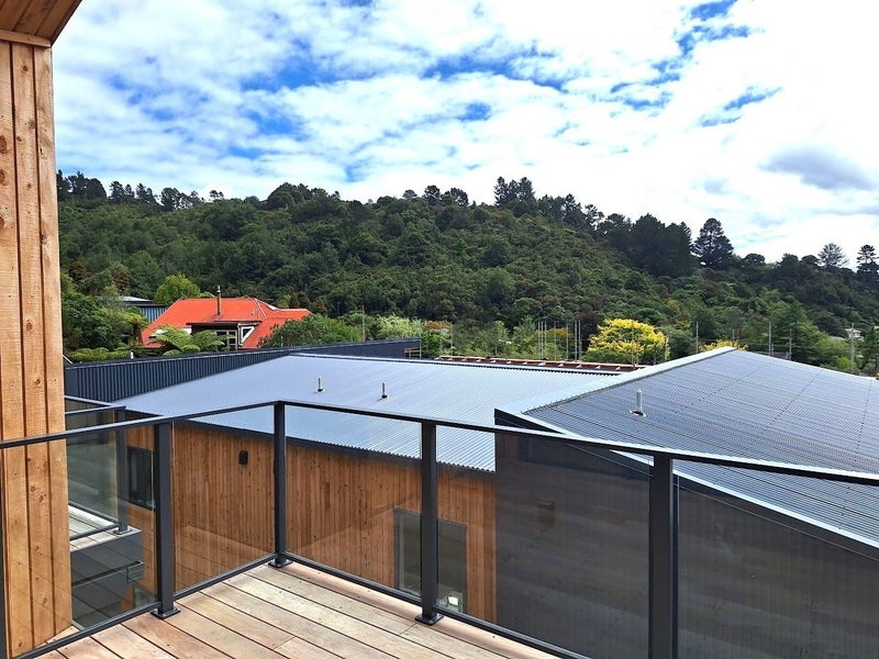 33 Raukawa Street, Strathmore Park, Wellington - Carousel 2