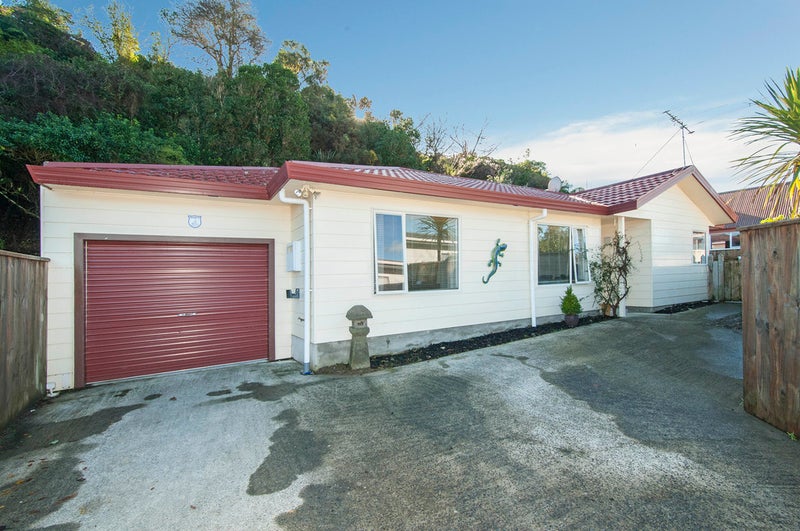 1/8 Tulsa Grove, Totara Park, Upper Hutt - Carousel 10