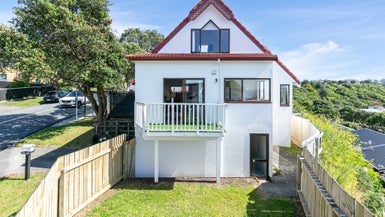 2 Kaikoura Street, Maupuia, Wellington - Carousel 1