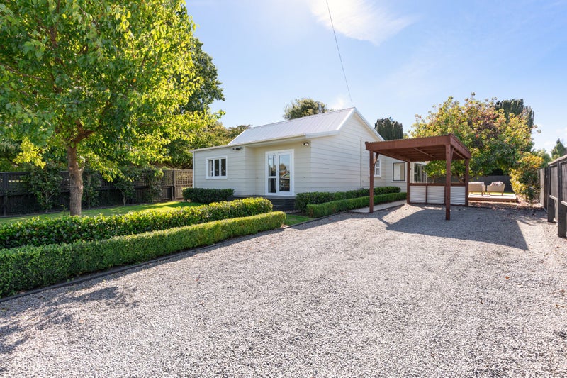 22 Lagan Street, Belfast, Christchurch - Carousel 1