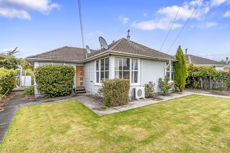 39 Bellbrook Crescent, Shirley, Christchurch - Carousel 2