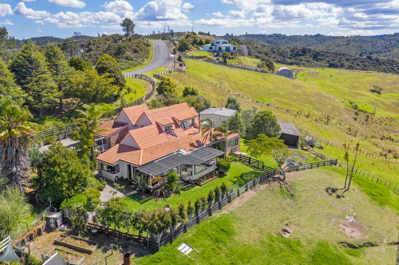 115 Hillcrest Road, Hatfields Beach, Orewa - Carousel 1