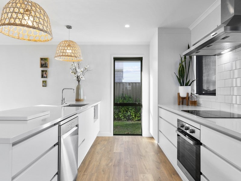 46 Te Ranga Memorial Drive, Pyes Pa, Tauranga - Carousel 2