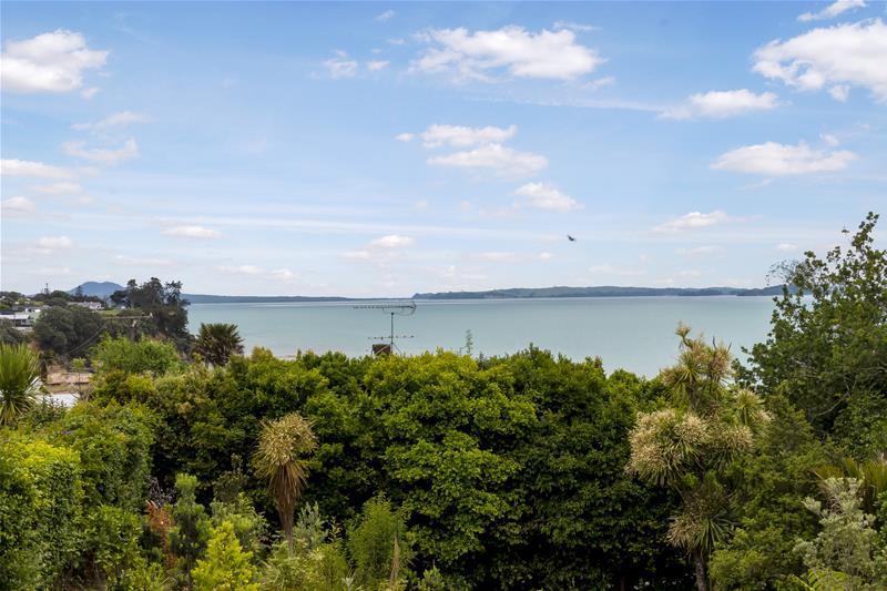 10 Island View Terrace, Cockle Bay, Auckland - Carousel 2