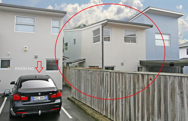 5/138 Queens Drive, Lyall Bay, Wellington - Carousel 1