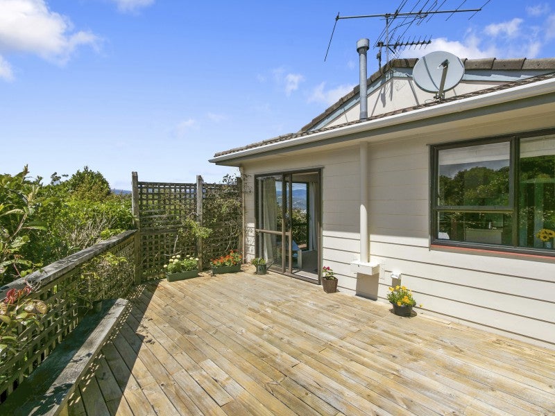 183 Miromiro Road, Normandale, Lower Hutt - Carousel 1