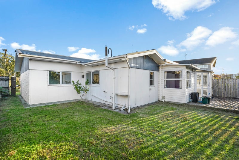 5 Stewart Place, Melville, Hamilton - Carousel 17