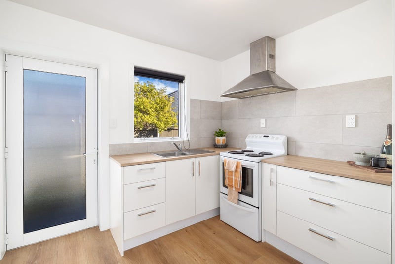 2/63 Beresford Street, New Brighton, Christchurch - Carousel 2