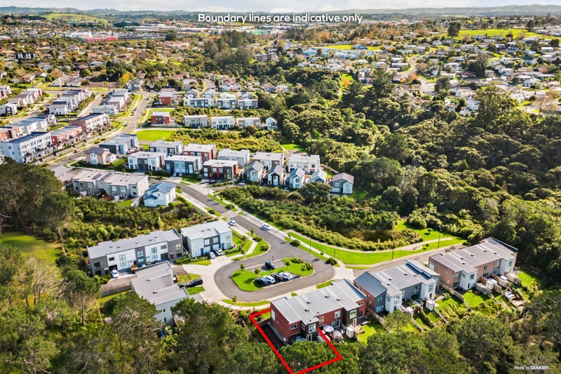 36 Orowaru Avenue, Massey, Auckland - Carousel 24