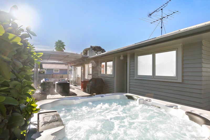 18 Sylvia Road, Hillcrest, Auckland - Carousel 2