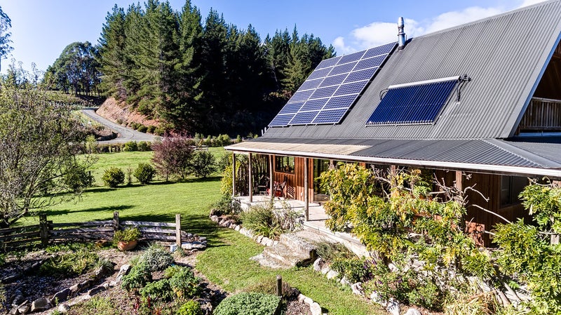 6 Neudorf Road , Moutere, Tasman - Carousel 2