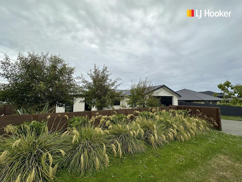 8 Hilltop Crescent, Corstorphine, Dunedin - Carousel 25
