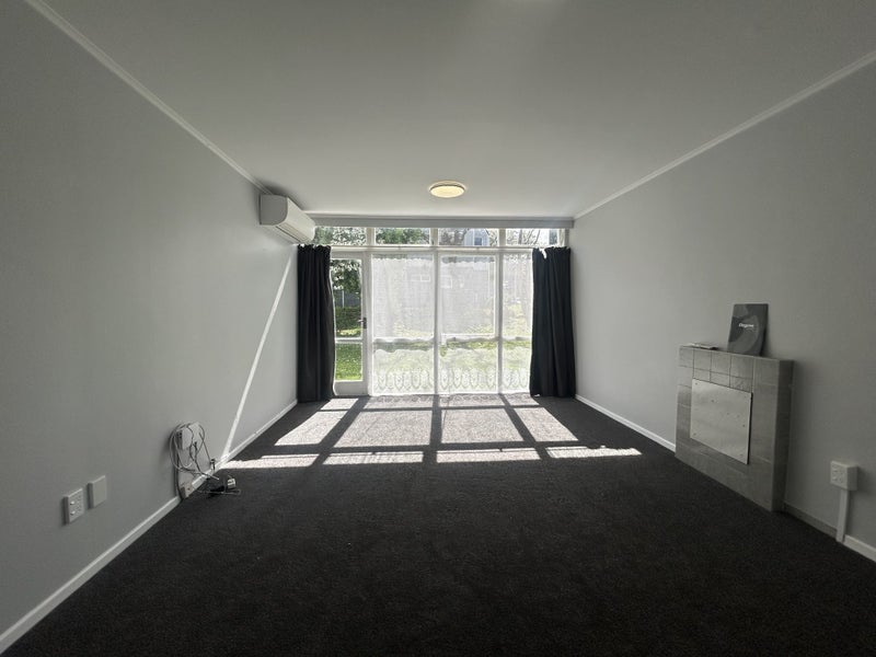 1/1 Bridge Street, Melling, Lower Hutt - Carousel 1