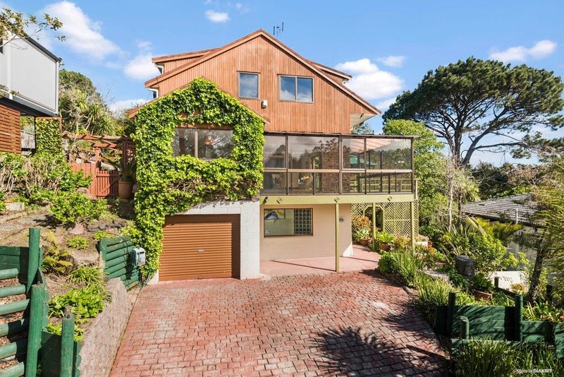 11 Hebe Place, Birkenhead, Auckland - Carousel 2