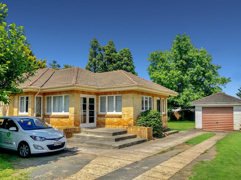 425 Ulster Street, Beerescourt, Hamilton - Carousel 1